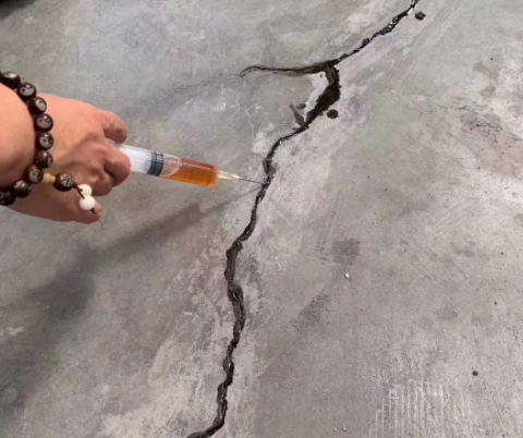 海东混凝土裂缝修补技术详解​